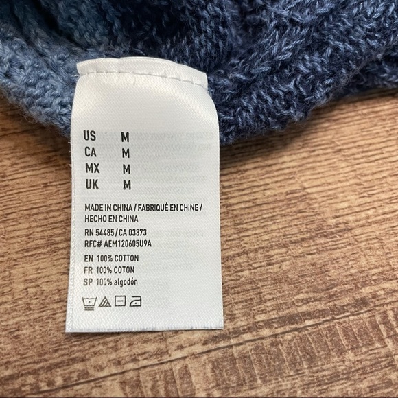 American Eagle Striped Crew neck Sweater - Picture 4 of 5